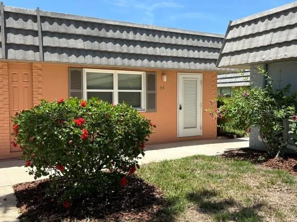 201 Bedford St APT 95, Sun City Center, FL 33573