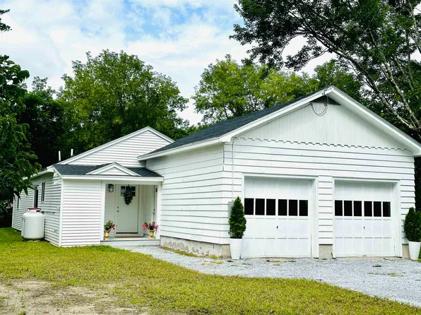 235 Lincoln Avenue, Rutland City, VT 05701