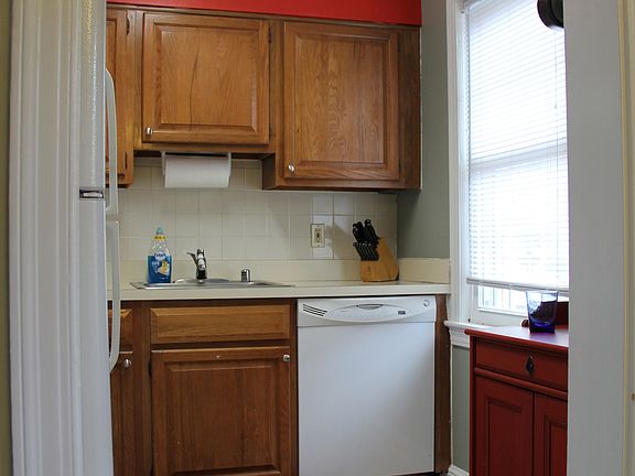 3rd image of 2513 Arlington Blvd APT 101