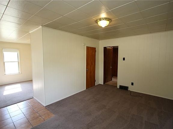 4th image of 3496 Washington Ave