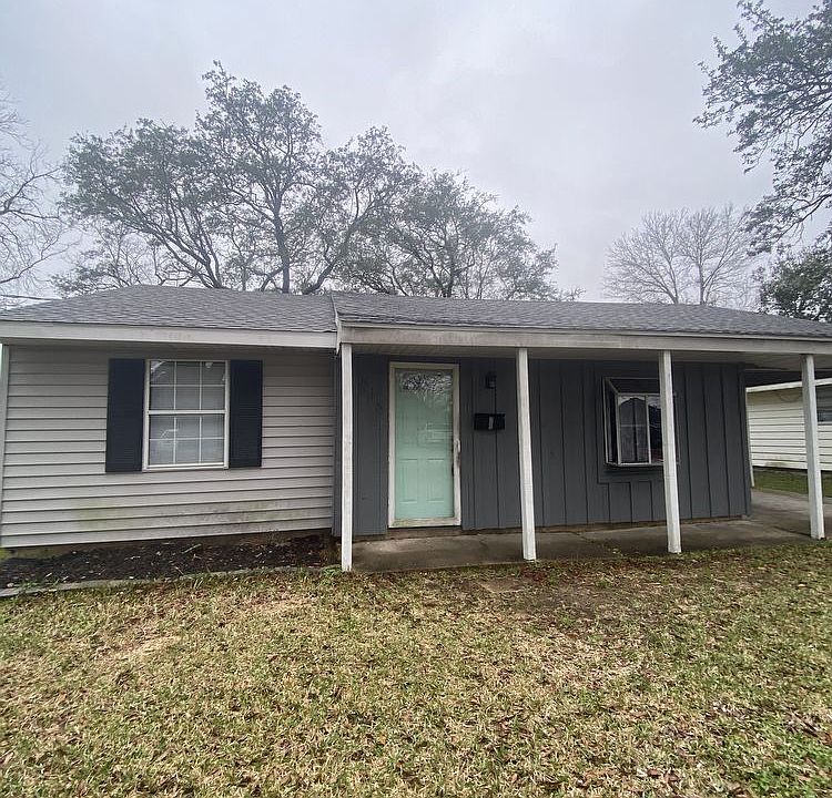 1st image of 818 McArthur Dr