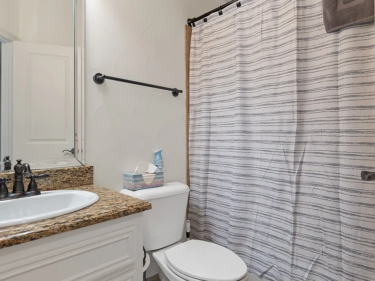 Full guest bathroom on 2nd floor