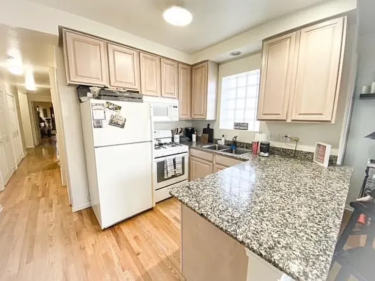 1534 N Hudson Ave #1N — Photo 2