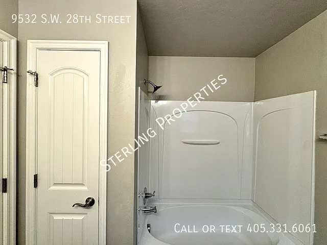 9532 SW 28th St — Photo 28