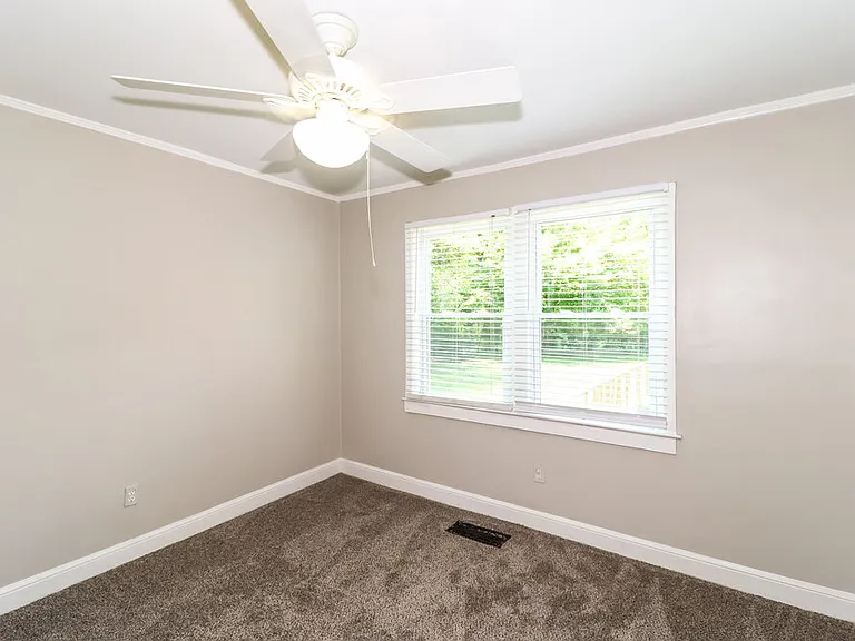 5447 Park Ave — Photo 12