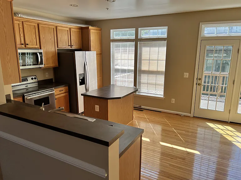 9110 Kelford Ct — Photo 4