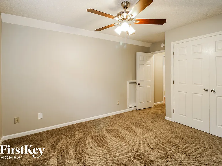 107 Eagle Nest Ct — Photo 12