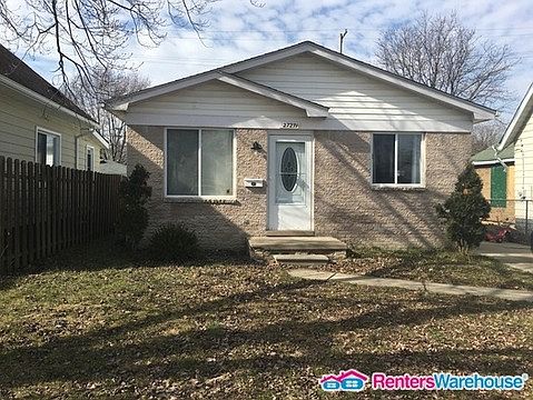 1st image of 27271 Collingwood St