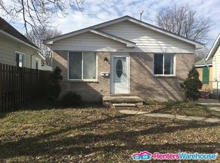 27271 Collingwood St, Roseville, MI 48066
