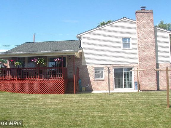 2nd image of 3904 Lisbon Dr