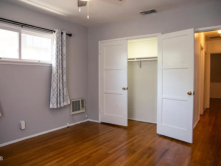 7601 Flight Ave — Photo 21