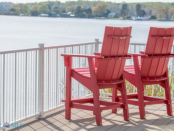 4th image of 214 Ferry Point Rd