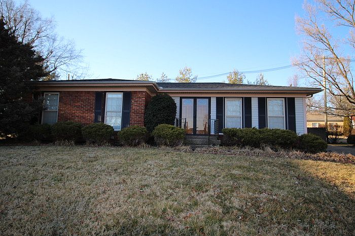 1st image of 400 Berry Hill Pl