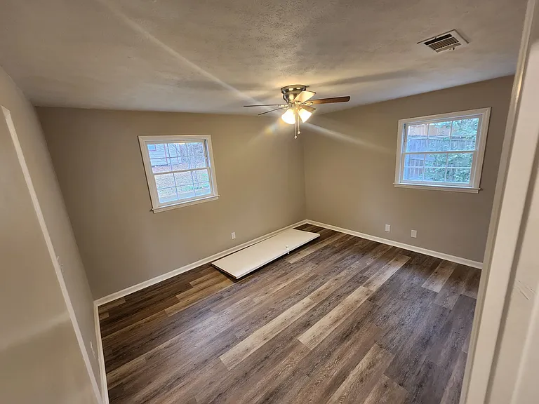 5401 Lichfield Rd — Photo 30