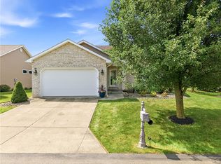 673 Chesapeake Ct, Hermitage, PA 16148