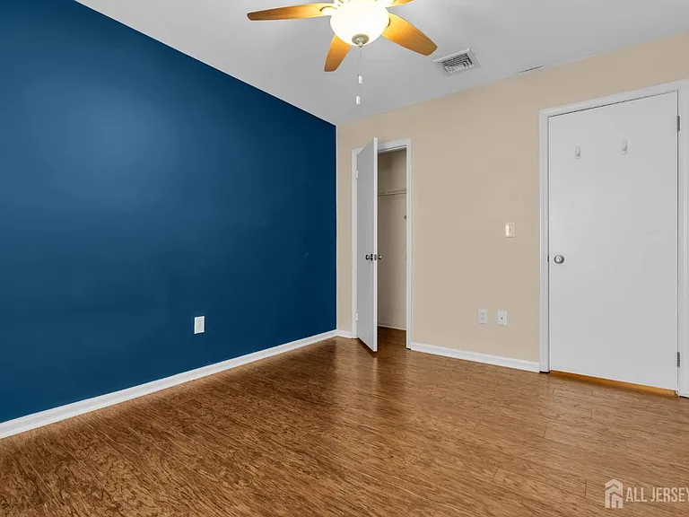 19 Delavan Ct — Photo 20