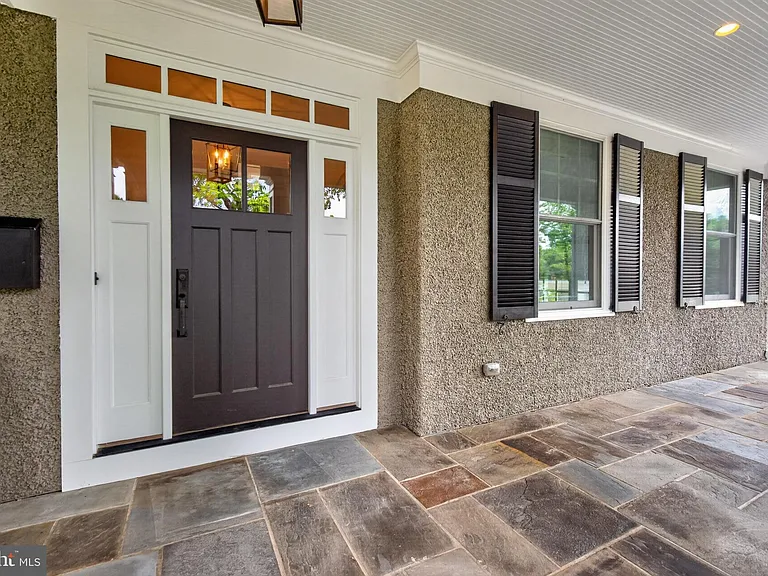 5718 Huntington Pkwy — Photo 6