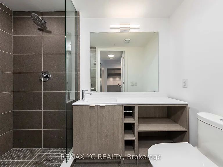 100 Queen St E #3301 — Photo 12