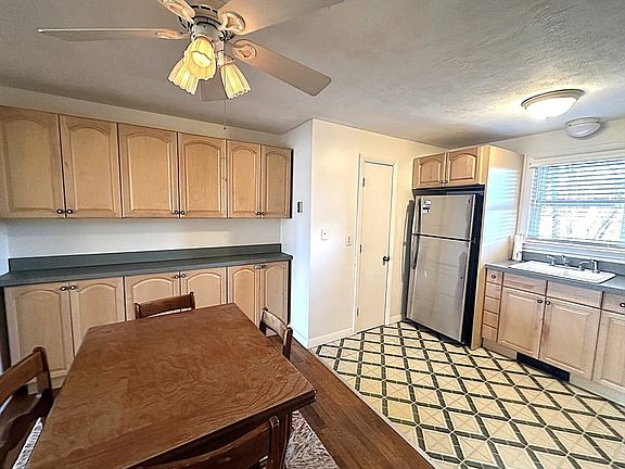 5th image of 462 Nahatan St APT C5