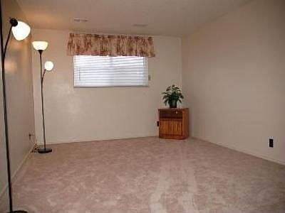 3rd image of 1612 Cottonwood Dr APT 6