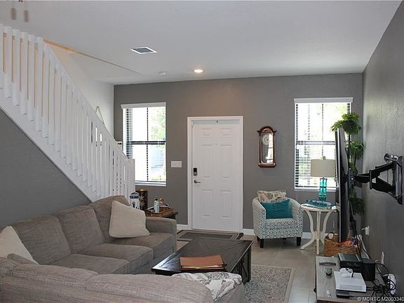 2nd image of 1537 SW 28th St