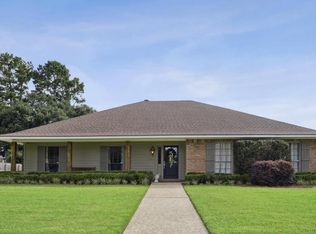 9249 Baker Dr, Baton Rouge, LA 70809
