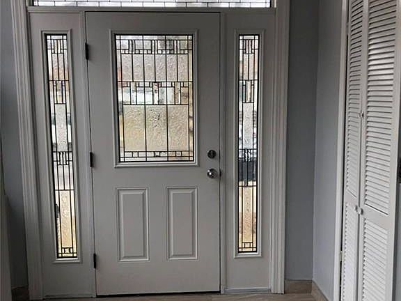 5th image of 228 Bryant Ave