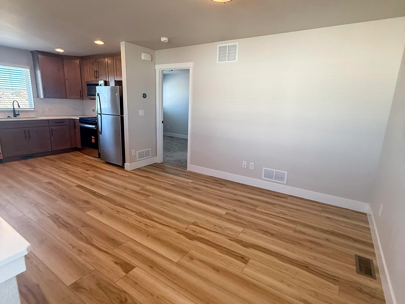 1 bed, 700 sqft, $1,650 — Photo 4