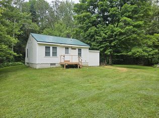 10 Moosehorn Rd, Abbot, ME 04406