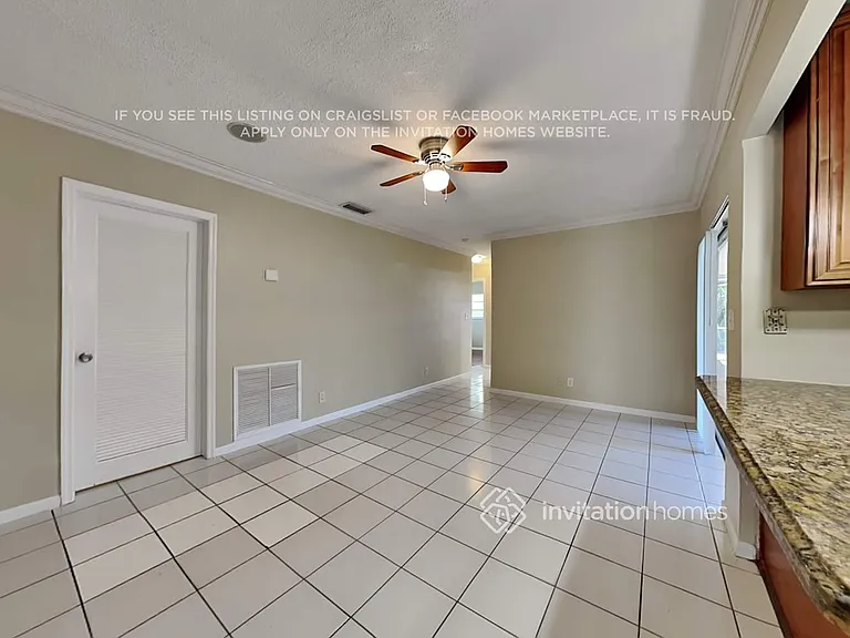 1451 SW 10th St — Photo 8