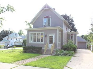 156 Hill Ave, Elgin, IL