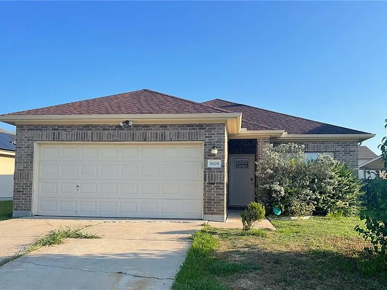 18208 Maxa Dr — Photo 1