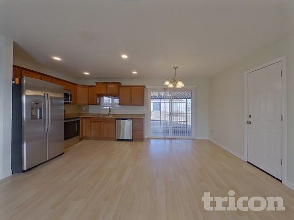 4th image of 4942 Old Fountain Blvd