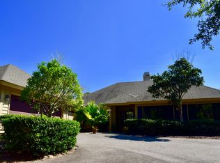 9 Claire Dr, Hilton Head Island, SC 29928