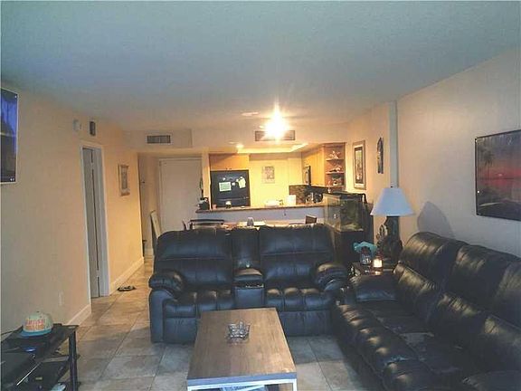 5th image of 13120 SW 92nd Ave #B-309