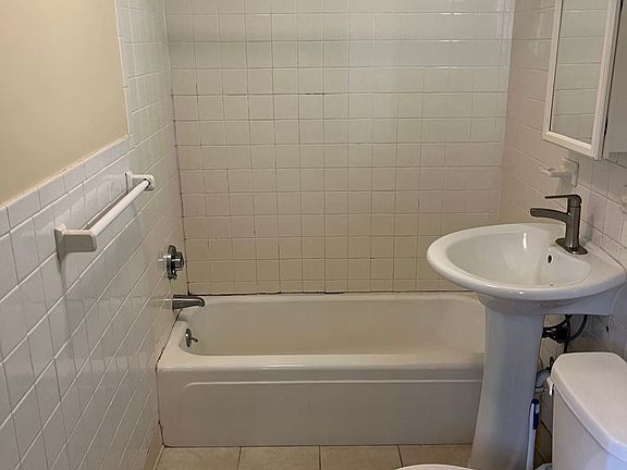 4th image of 515 Orange St #1