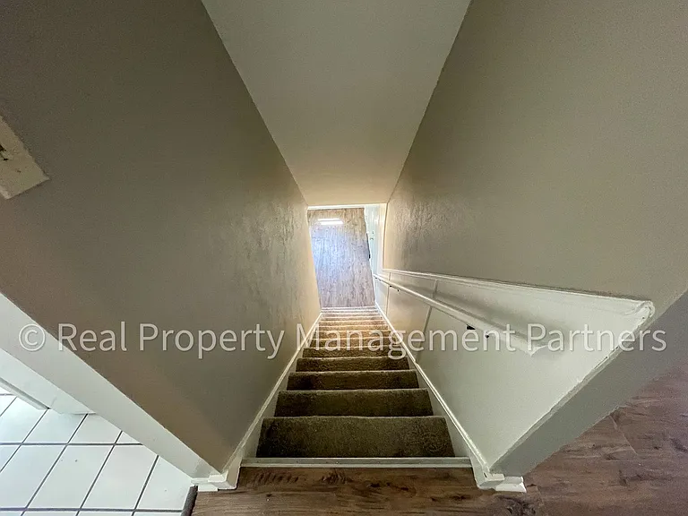 3920 Camelot Dr SE — Photo 14