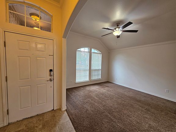 5th image of 601 Crestview Ct
