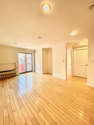 Rented by Compass | media 2