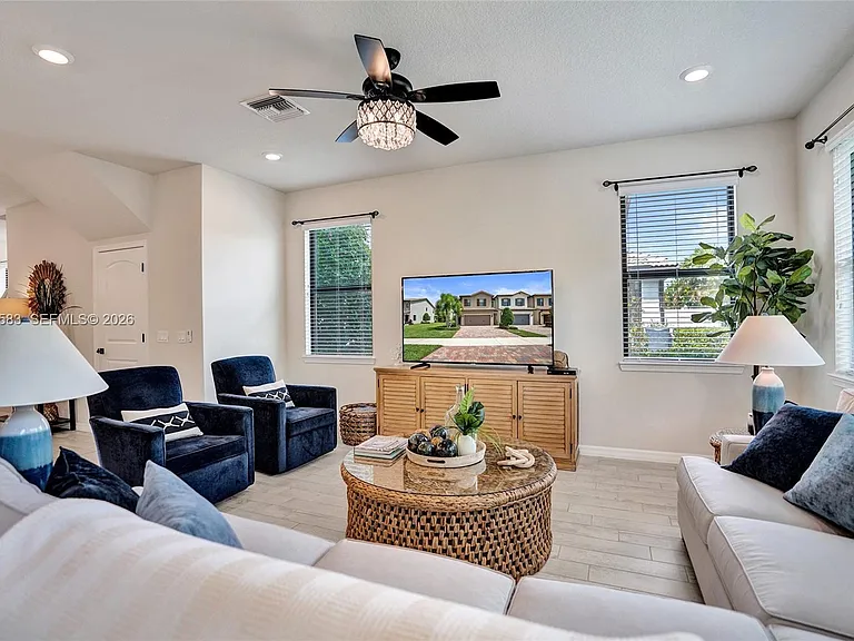 8193 Cinch Way — Photo 21
