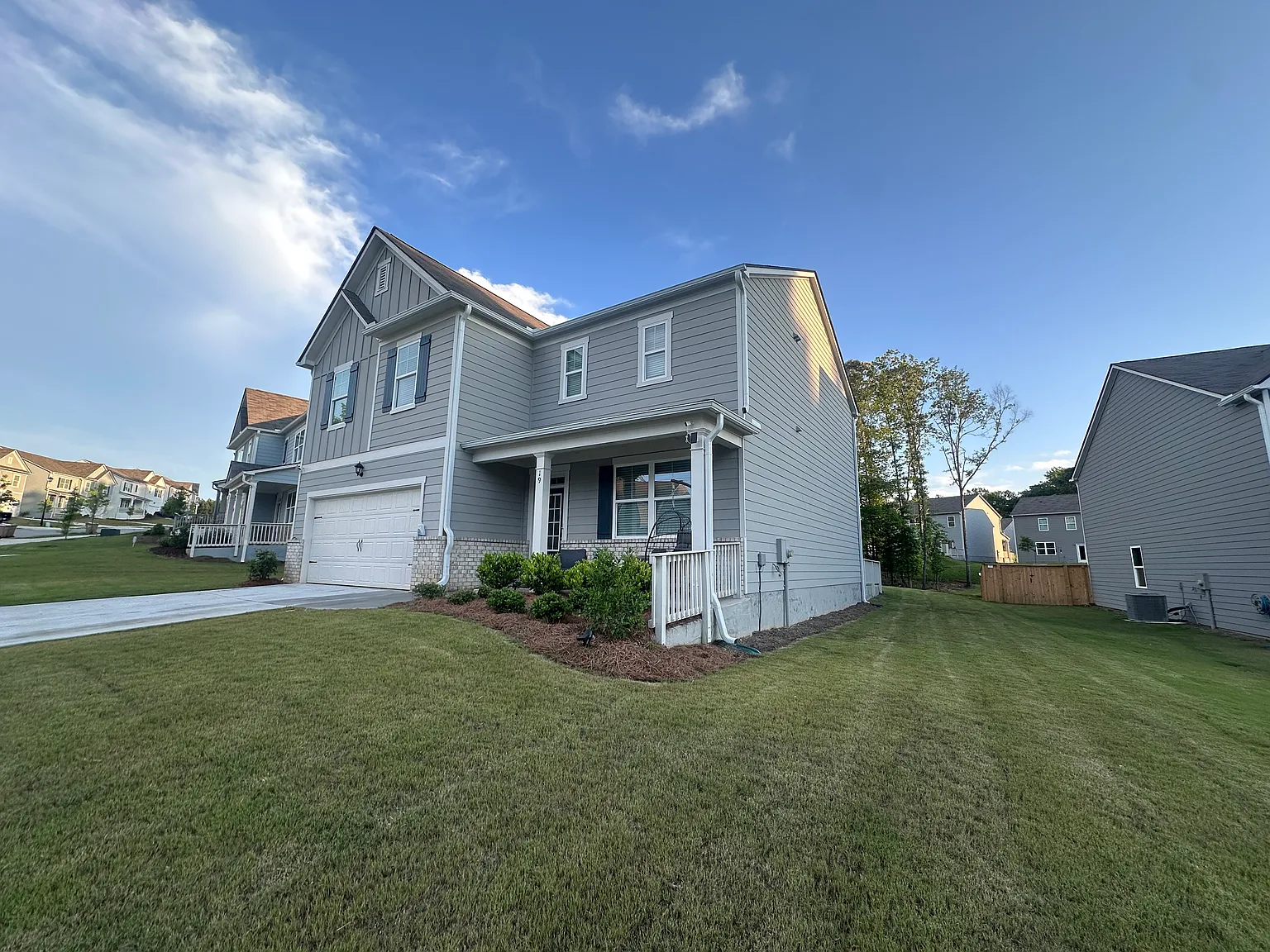 19 Manor Way — Photo 3