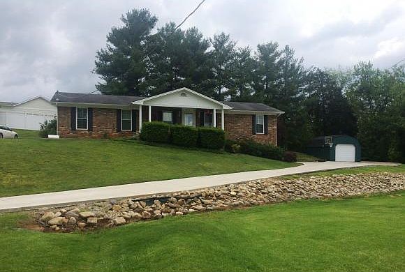 2nd image of 112 Greenfield Ct