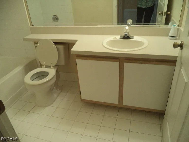 6330 Aragon Way #108 — Photo 7