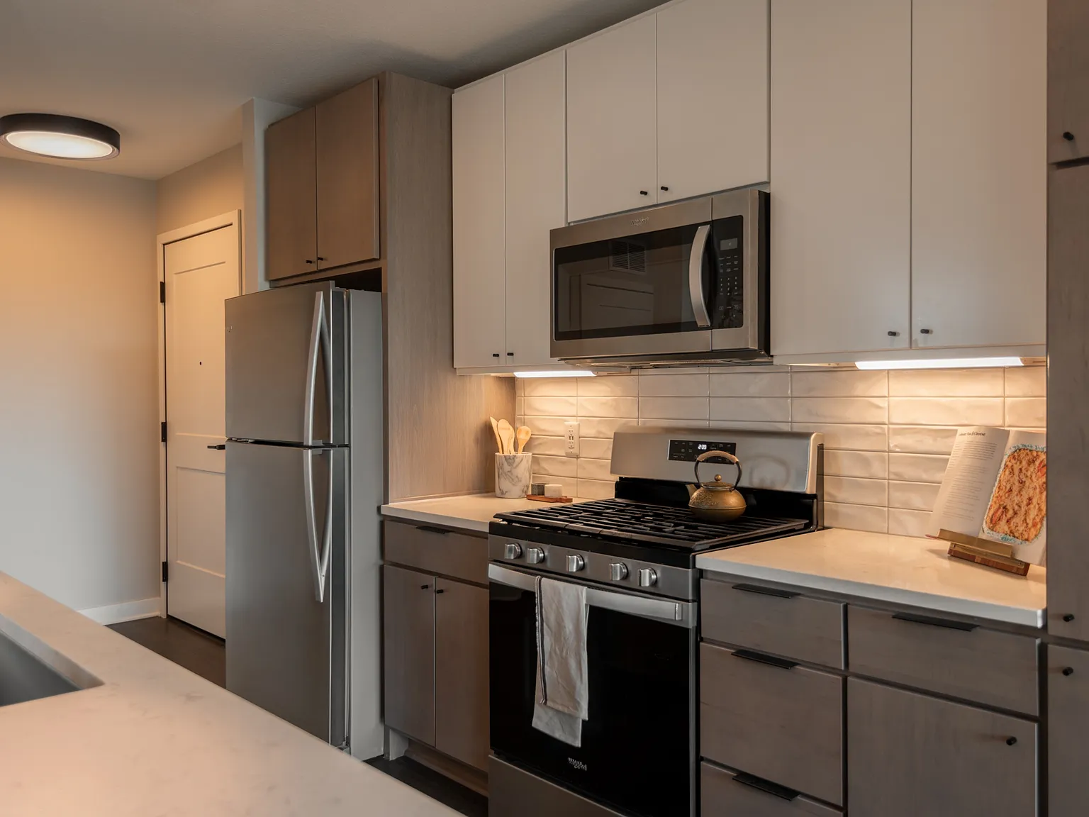 The Bohen Apartments — Photo 3