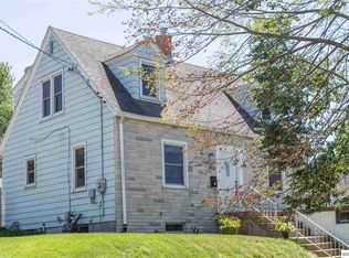 2400 Green St, Dubuque, IA 52001