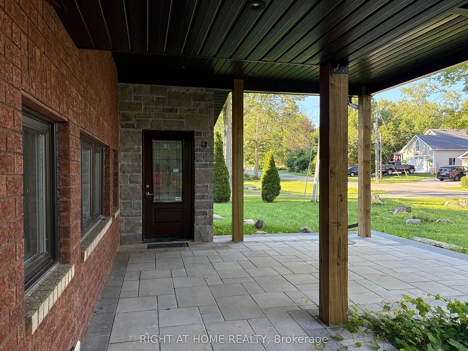 3 bed, $3,100 — Photo 2