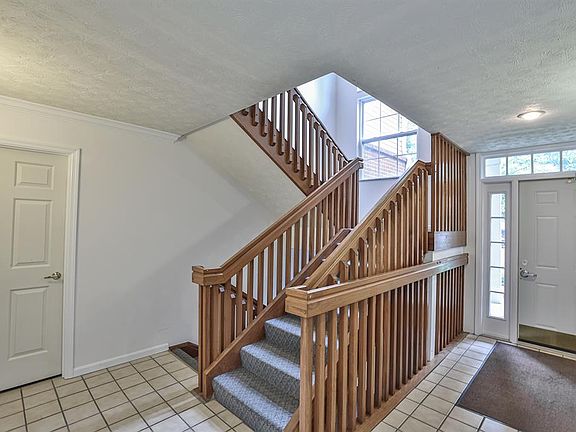 4th image of 6680 Washington Cir
