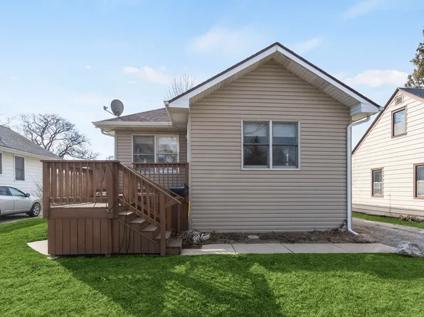 140 N Elroy Ave, Bartlett, IL 60103