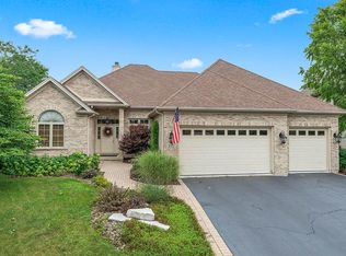 132 Pineridge Dr S, Oswego, IL 60543