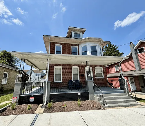 191 Hudson St Photo 1